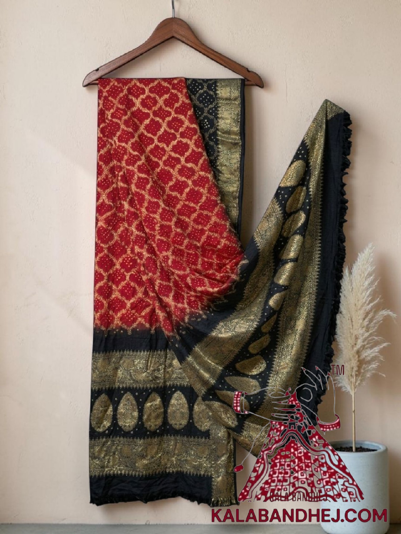 Black Red Bandhani Banarasi Dupatta Georgette Silk