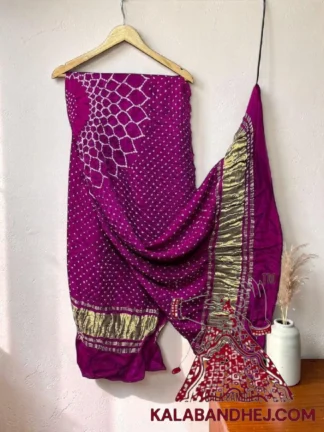Magenta Makdi Motif Bandhani Dupatta Pure Gaji Silk