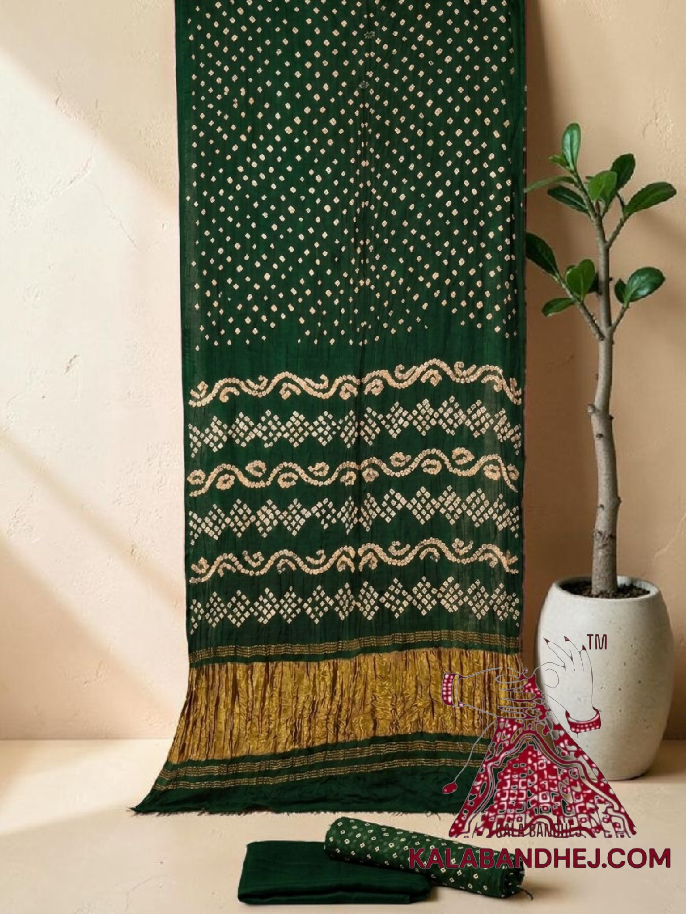 Green Lagdi Palav Bandhani Saree in Pure Modal Silk