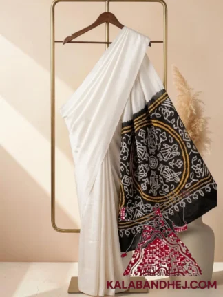 Black Ras Mandal Bandhani Pallu Panetar Saree Pure Gaji Silk