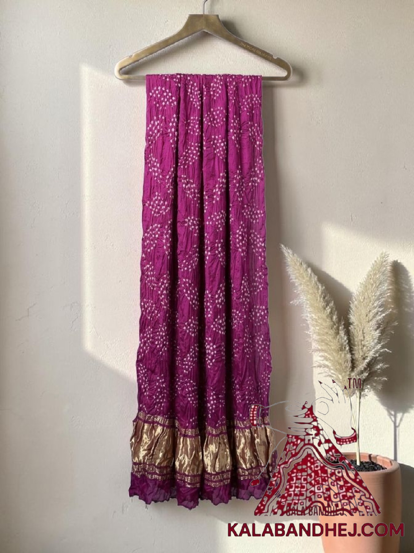 Magenta Leaf Bandhani Dupatta Pure Modal Silk