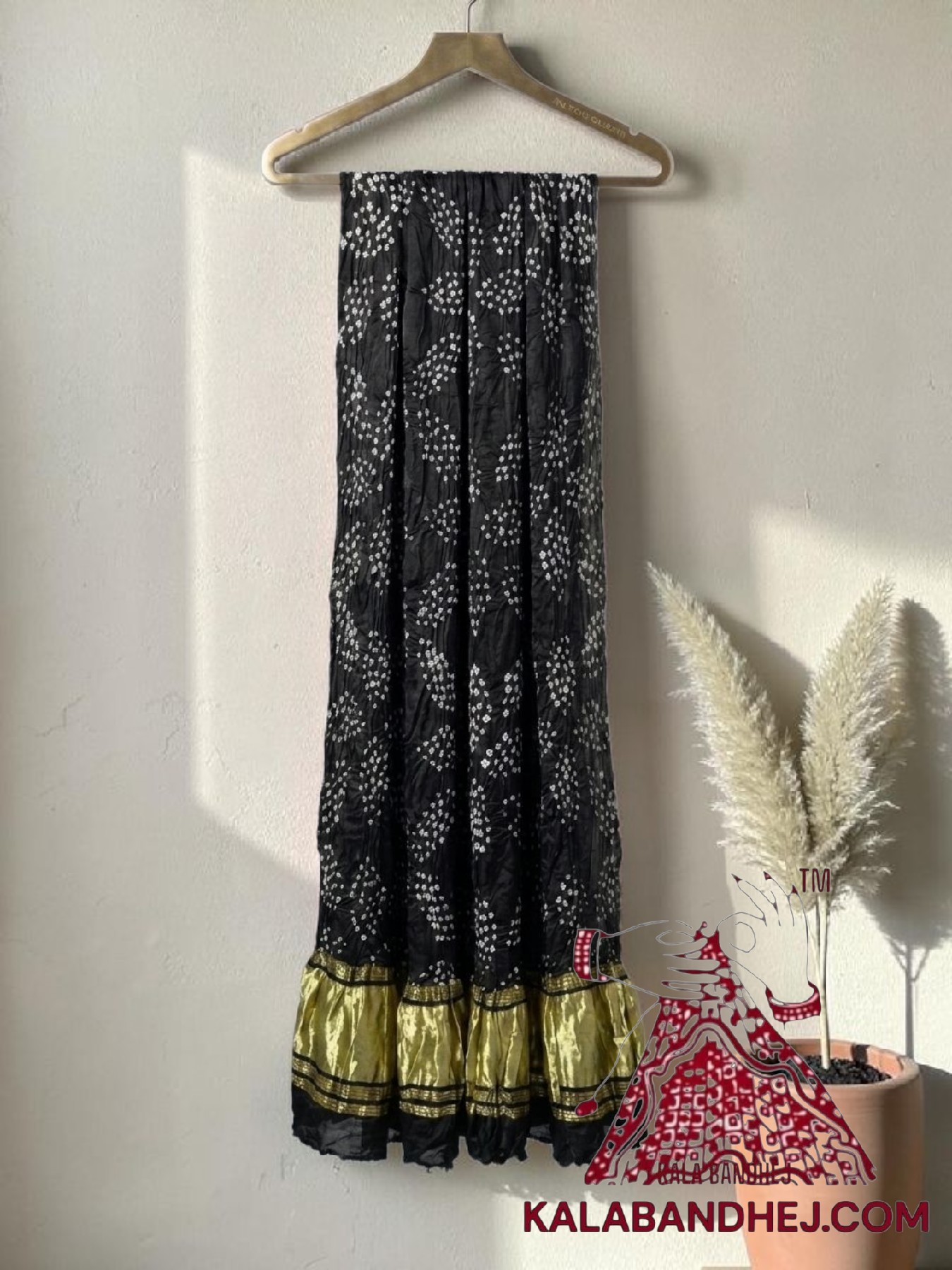Black Leaf Bandhani Dupatta Pure Modal Silk