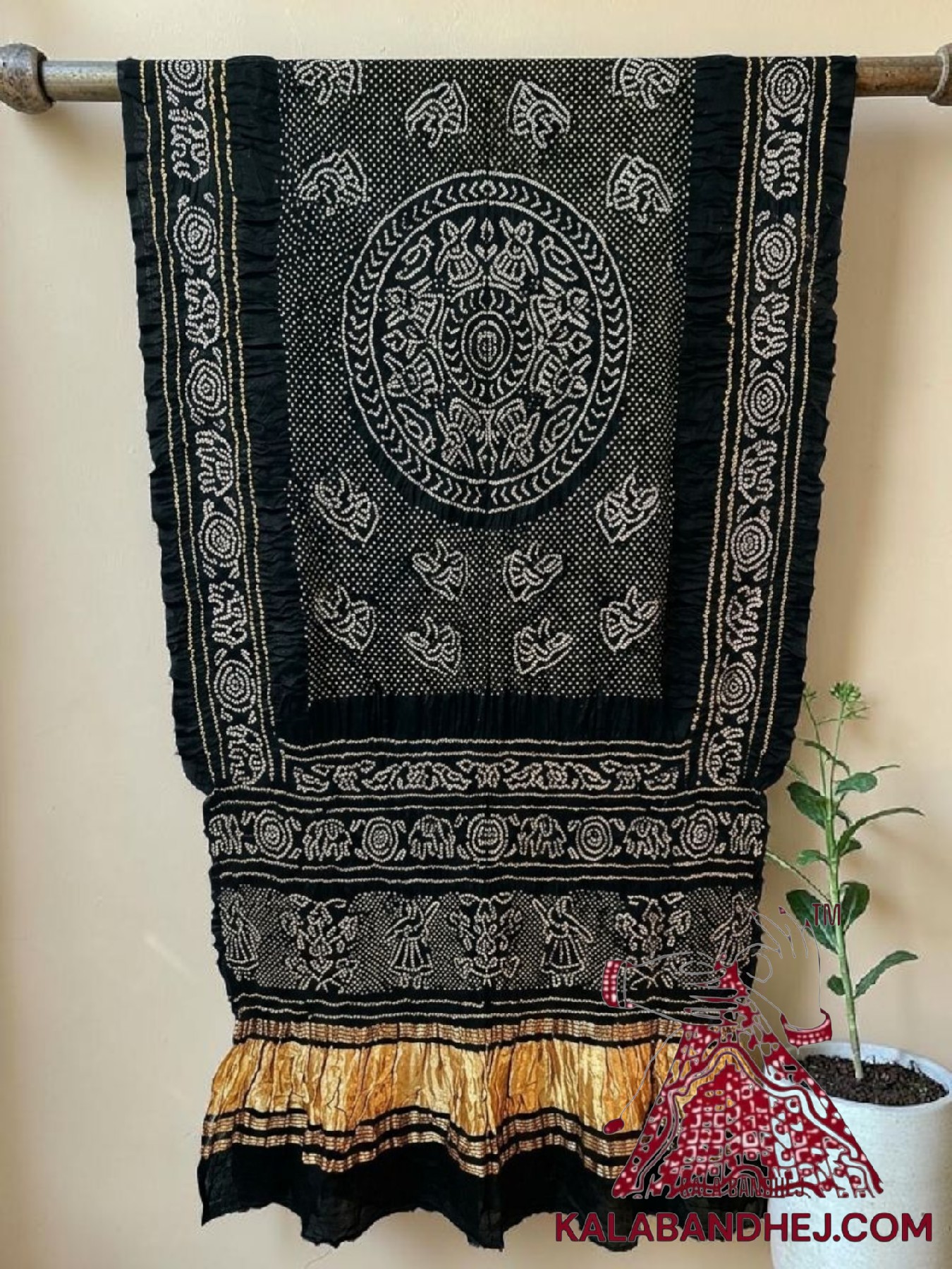 Black Ras Mandal Bandhani Dupatta with Traditional Animal & Figurine Motifs
