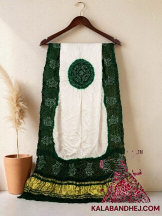 Green White Panetar Doll Motif Bandhani Dupatta in Pure Gaji Silk