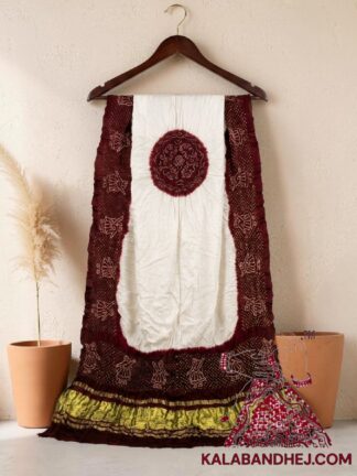Marron White Panetar Doll Motif Bandhani Dupatta in Pure Gaji Silk