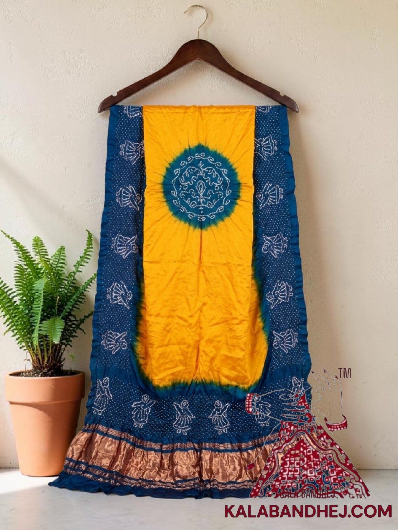 Golden Peacock Panetar Doll Motif Bandhani Dupatta in Pure Gaji Silk