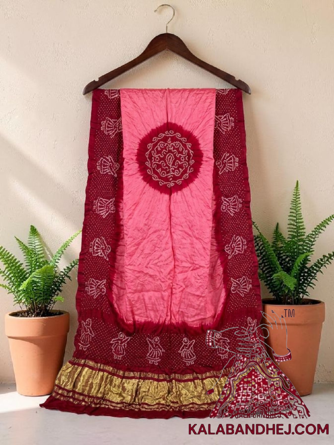 Pink Red Panetar Doll Motif Bandhani Dupatta in Pure Gaji Silk