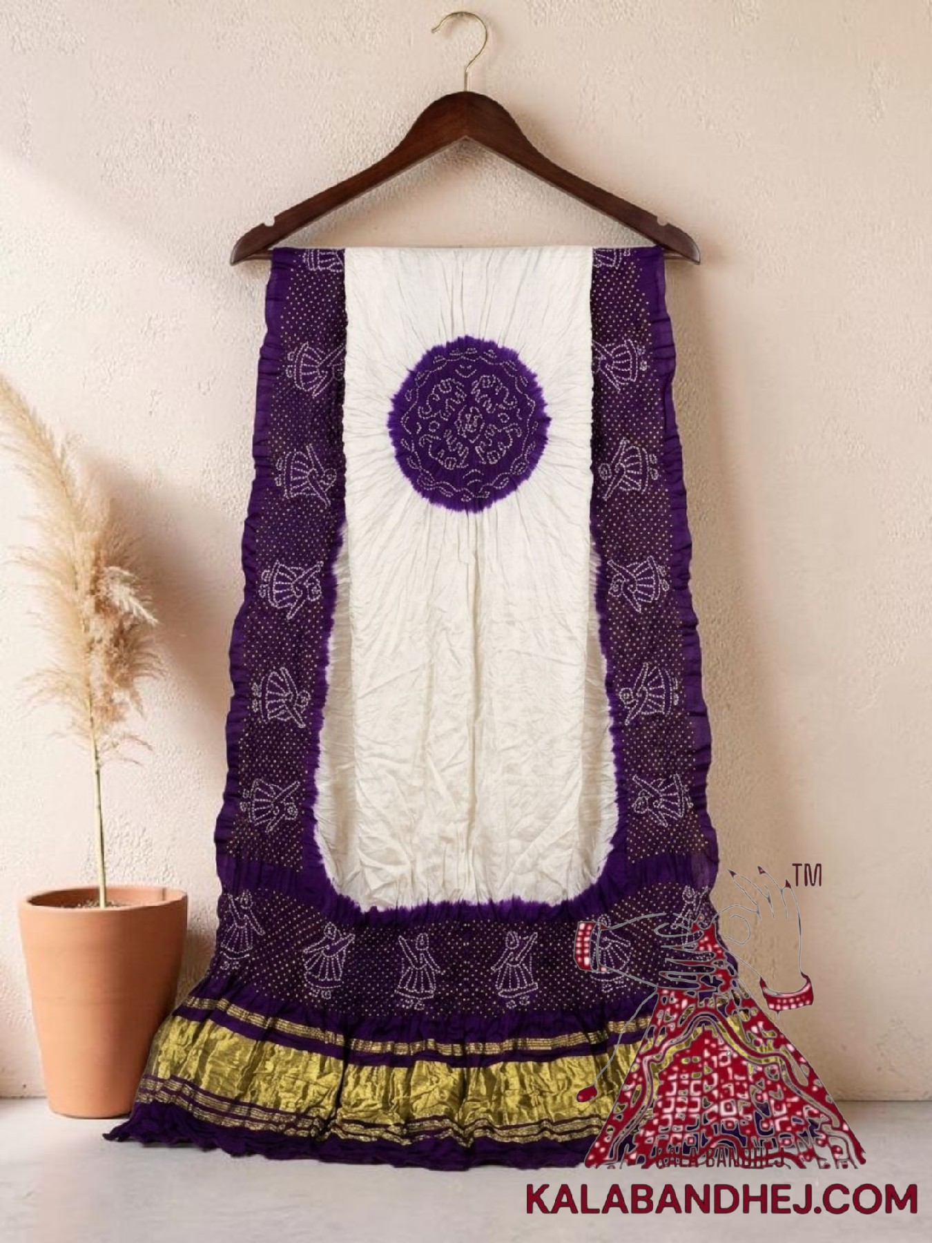 Purple White Panetar Doll Motif Bandhani Dupatta in Pure Gaji Silk