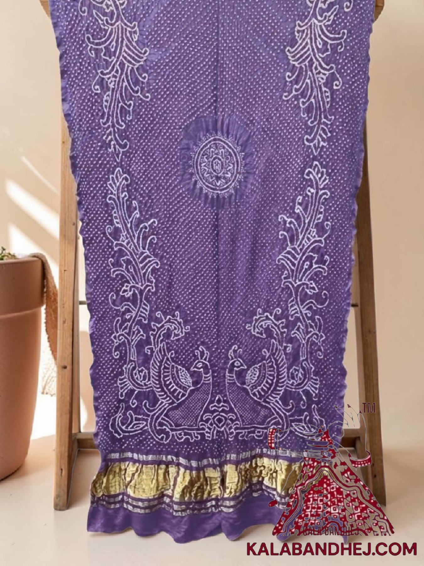 Lovender Morlo Bandhani Dupatta in Pure Gaji Silk