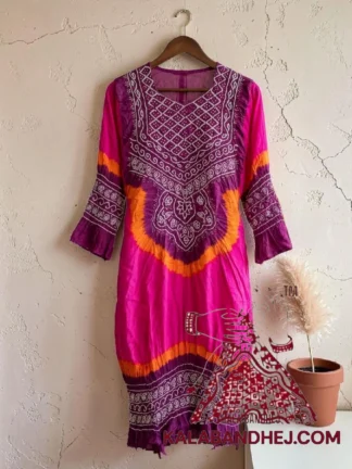 Magenta Pink Bandhani Abha Kurta in Pure Gaji Silk Traditional Neck Yoke